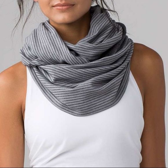 Lululemon Vinyasa Scarf - Picture 3 of 15